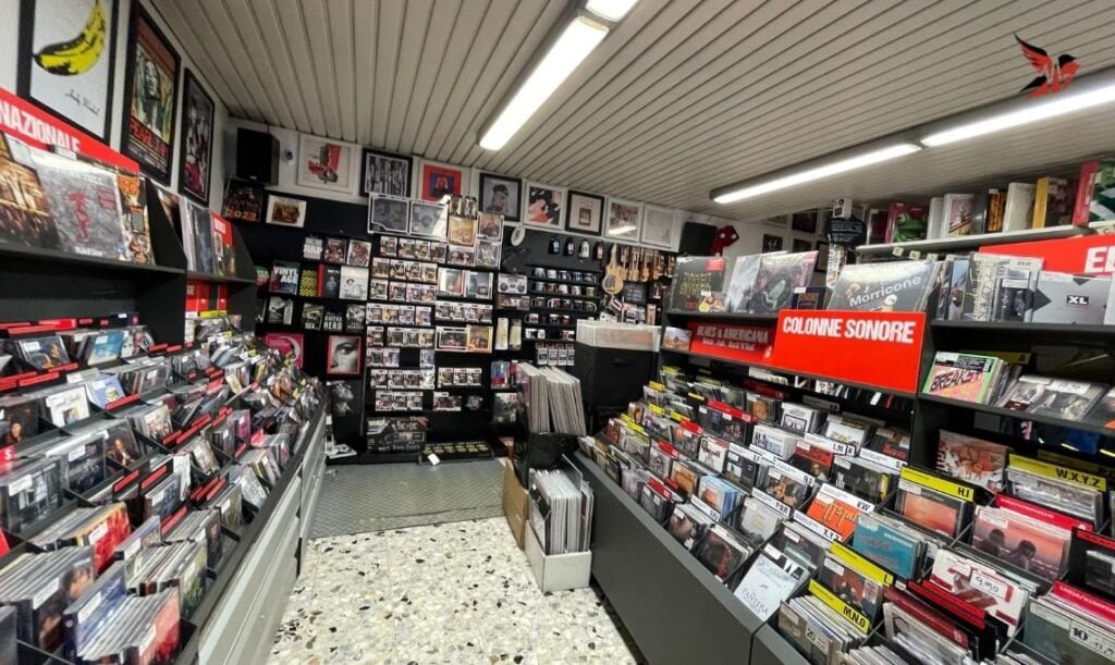 Semm Music Store & More Bolonha - Loja de Vinil