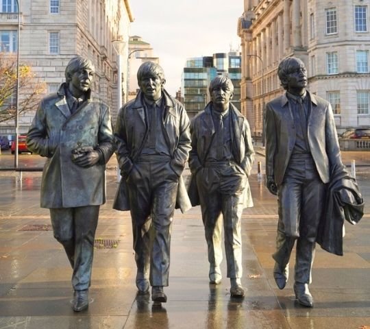 Estátua dos Beatles em Liverpool | Landmarks do Rock