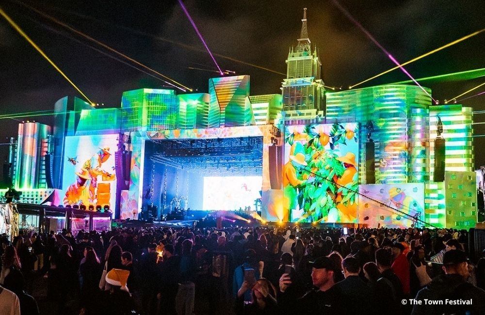 Festivais de Rock no Brasil: The Town