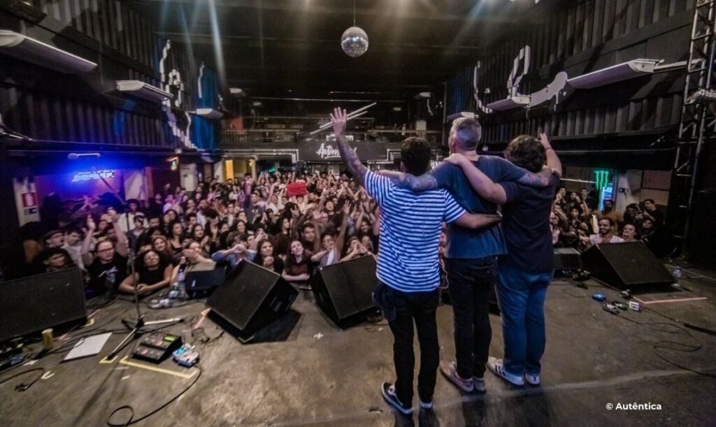 Autêntica - Casas de Shows em Belo Horizonte, Brasil - Travel 2 Concert