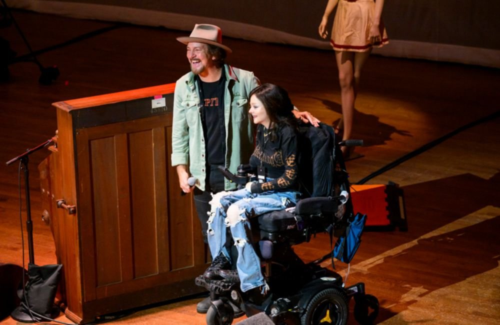 Documentário de Eddie Vedder, Matter of Time - Travel 2 Concert