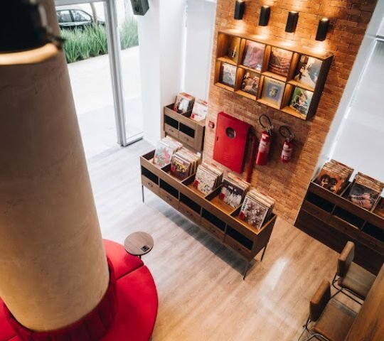 Now Play Vinyl Store