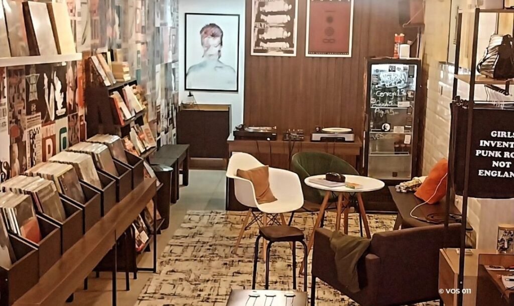 VOS 011 - Lojas de discos em São Paulo, Brasil - Travel 2 Concert