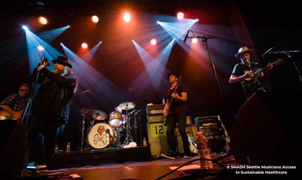 Mother Love Bone Tribute no Neptune Theatre Seattle - Travel2Concert