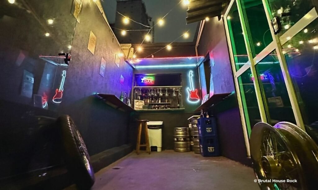 Brutal House Rock - Bares de Rock em São Paulo, Brasil - Travel 2 Concert