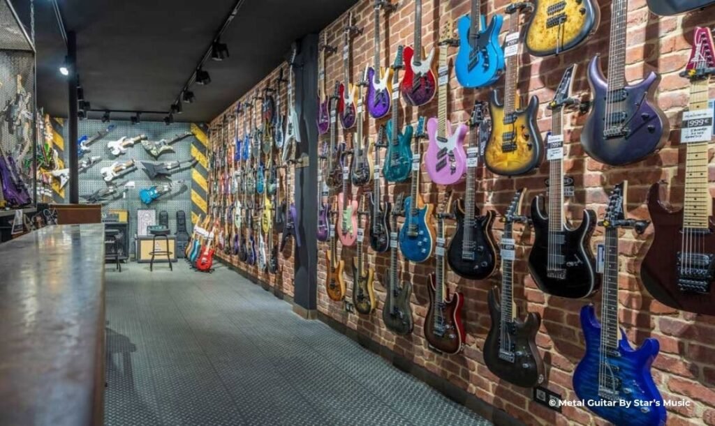 Metal Guitar By Star's Music - Lojas de Guitarra em Paris, França - Travel 2 Concert